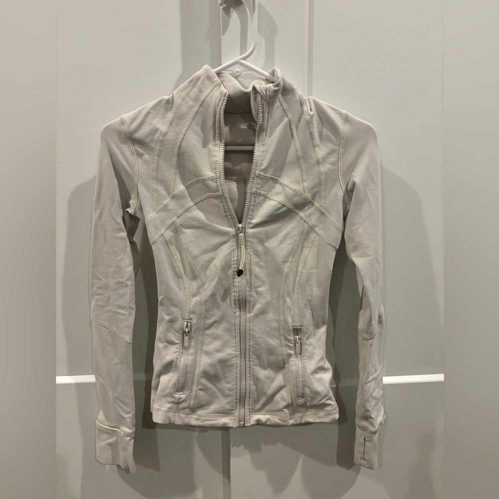 White Opal Nulu Define lululemon jacket size 2